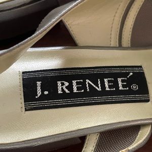 J.Renee Sandals, size 6M